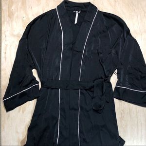 Kimono - silky feel, hip length
